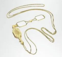 Face-à-main (à petit manche et corde)